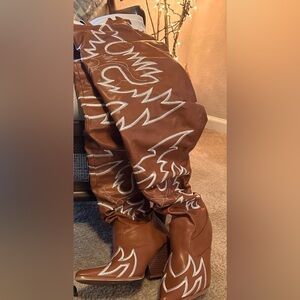 CAPE ROBBIN Tan Embroidered Over the Knee